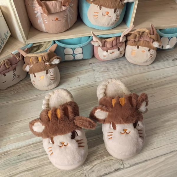 Soft plush winter warm home slippers with cute cartoon animal patterns. The style is popular and the design is adorable.