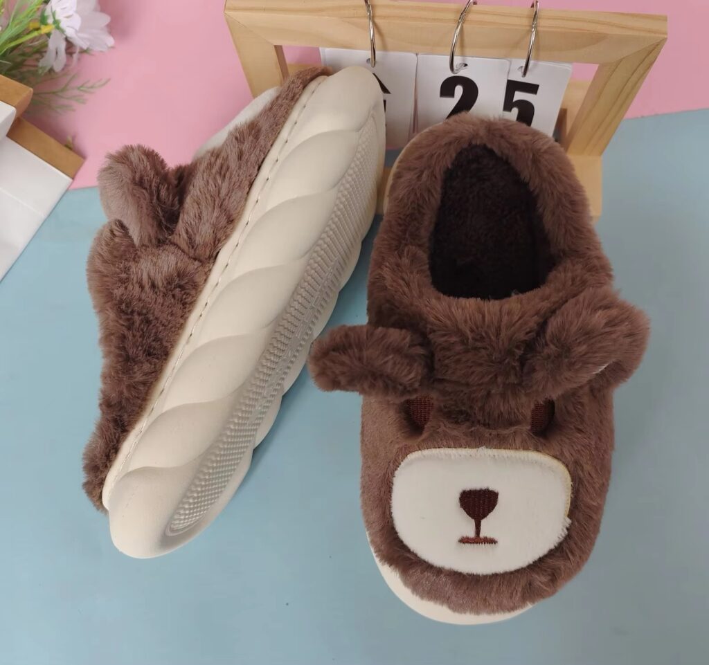 Soft plush winter warm home slippers with cute cartoon animal patterns. The style is popular and the design is adorable.