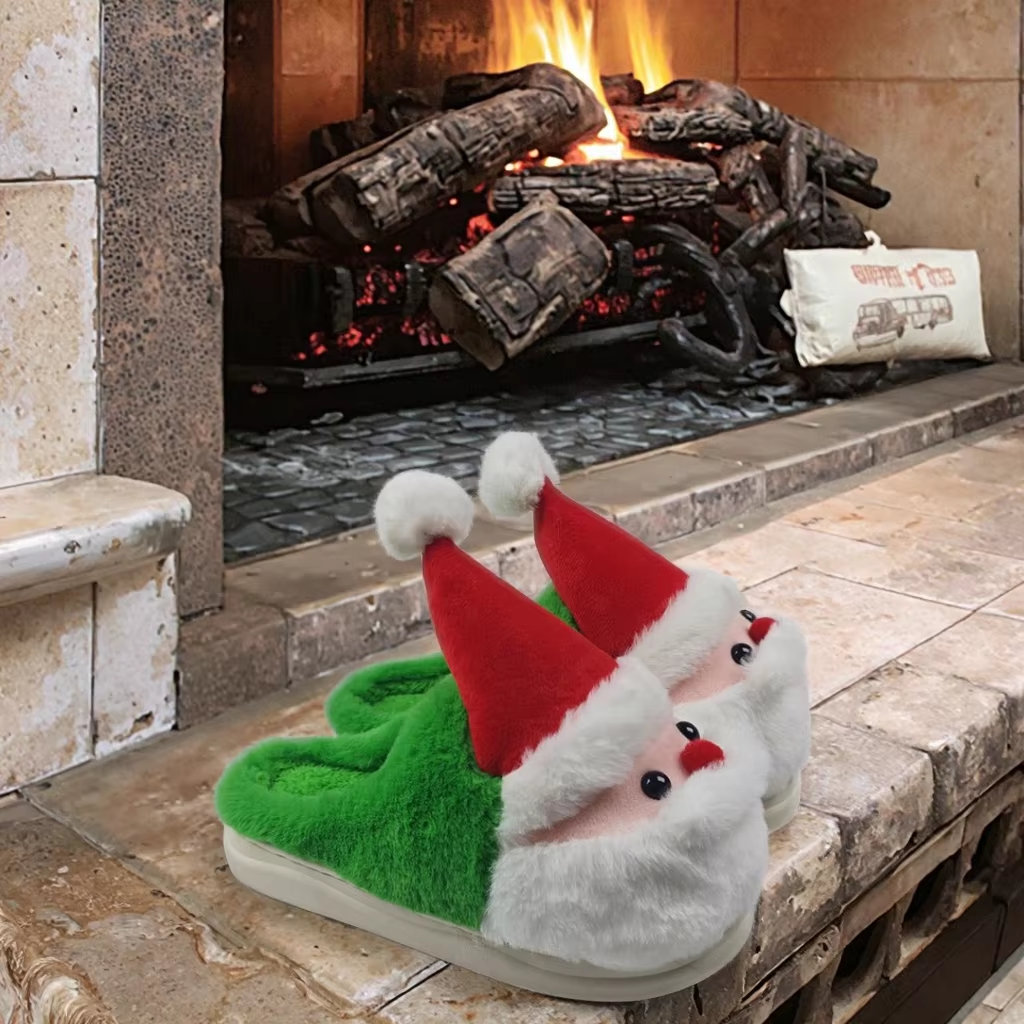 AMMI New Christmas Santa Claus Polyester Soft and Comfortable Unisex Winter Fashion Warm Indoor Slipper