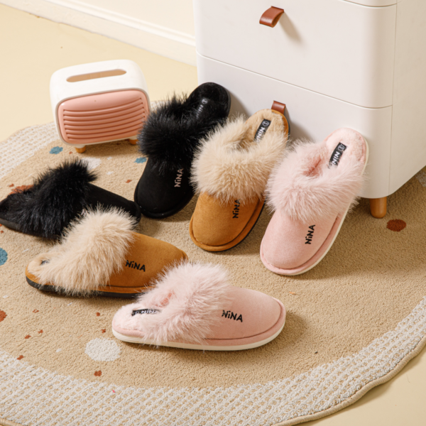 Wholesale Fashionable Half Pack Plush Indoor Women's Indoor Shoes