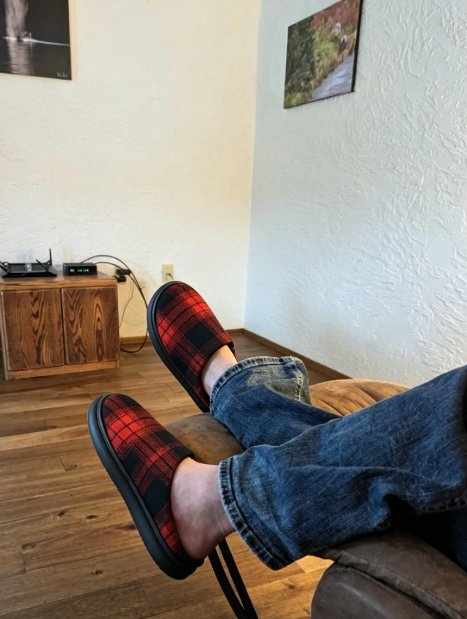 Mens Slippers Slip-On Comfy House Slippers for Men Indoor Outdoor Non-Slip Warm Winter Men’s Bedroom Slippers Size 